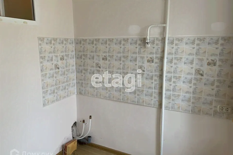Продам однокомнатную квартиру 25.9 м² этаж 3/5 район Трубчевский поселок городского типа Белая Березка улица Ленина 21-0