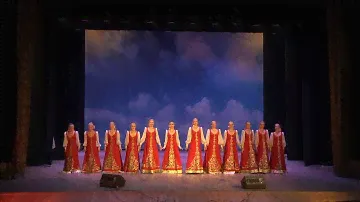 "Красный сарафан"