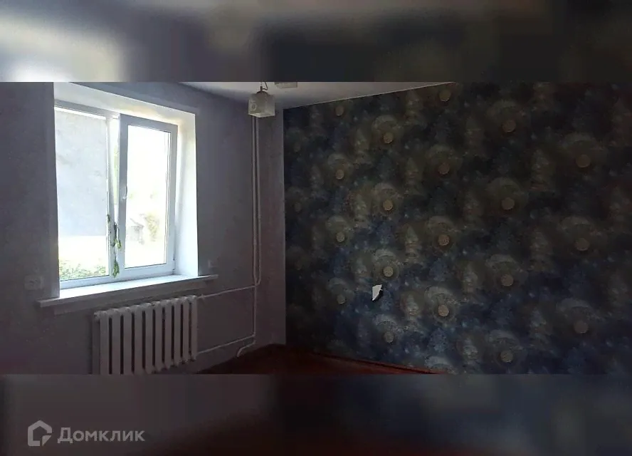 Продам трехкомнатную квартиру 61.4 м² этаж 1/2 район Трубчевский поселок городского типа Белая Березка улица Калинина 4-4