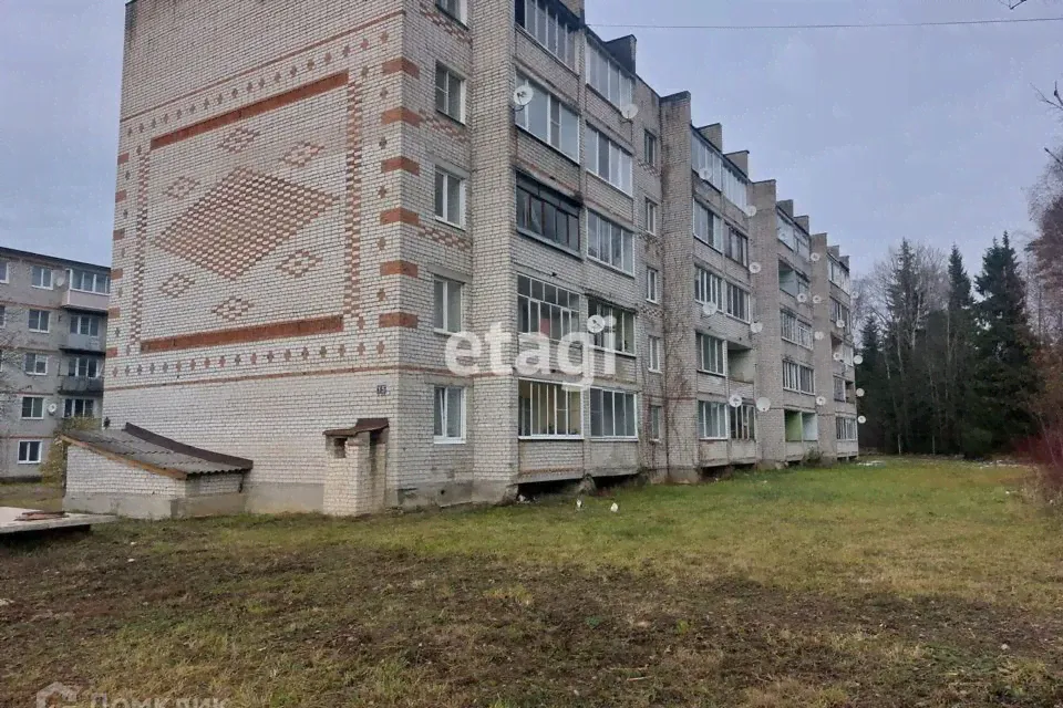 Продам трехкомнатную квартиру 56.4 м² этаж 2/5 район Петушинский поселок Березка 15